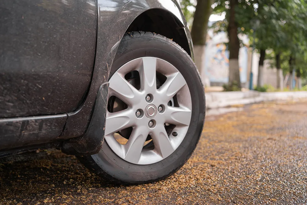 Maximizing Safety and Performance: The Importance of Regular Tire Services